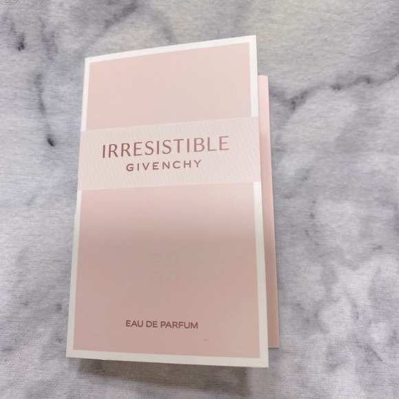 Bundle 5 Designer Samples - Dior, Givenchy, Maison, Viktor&Rolf, Issey Miyake - Picture 4 of 10